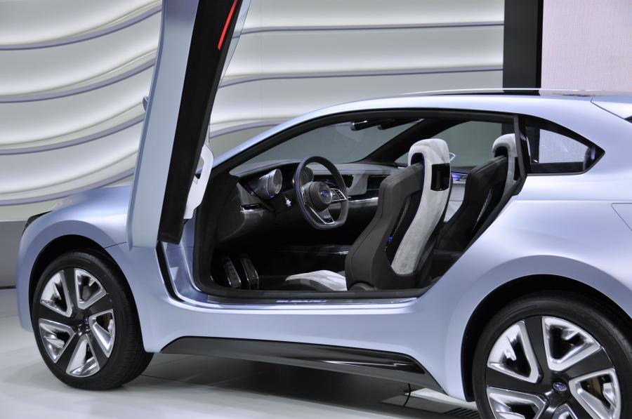  Subaru Viziv Concept 2013 года  (фото 7 из 22)